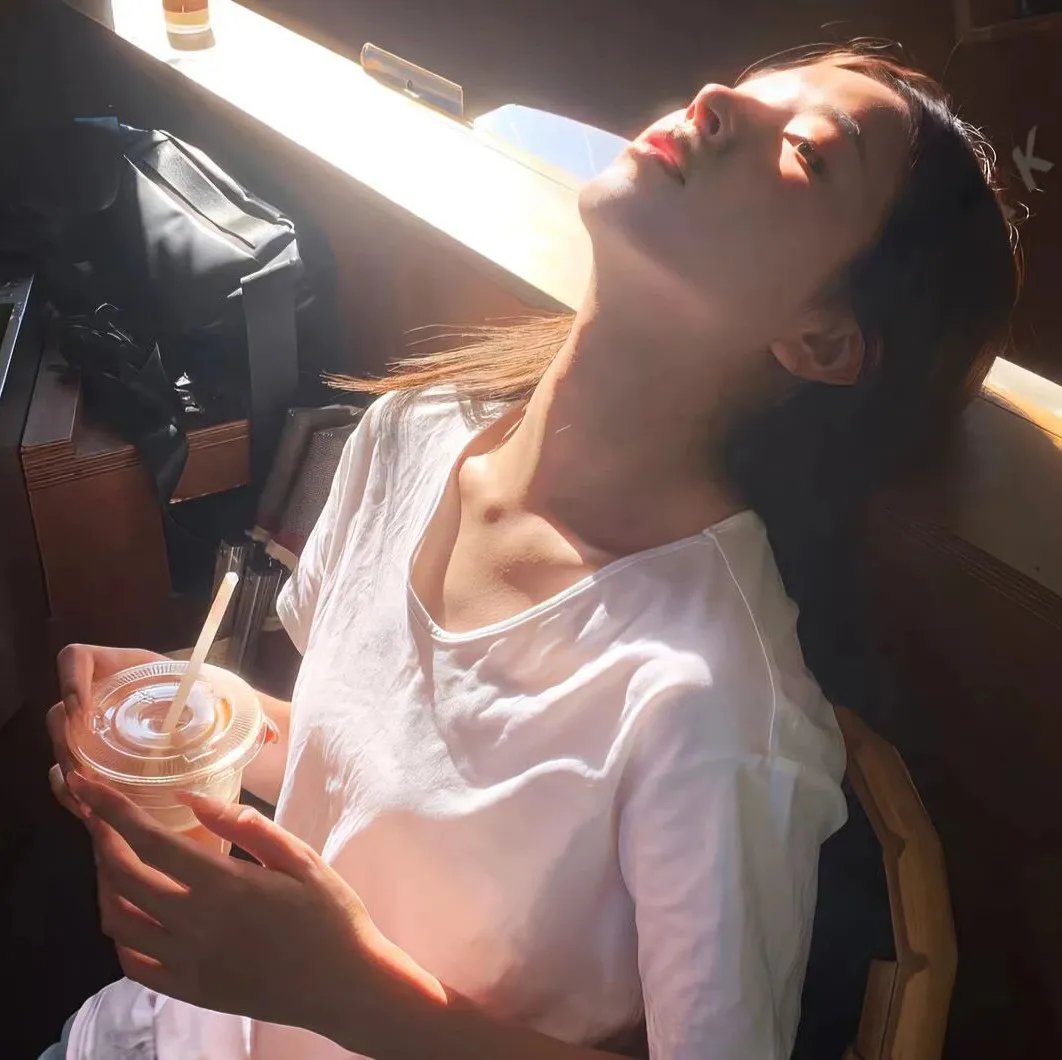 志乃酱说不出自己的名字海报